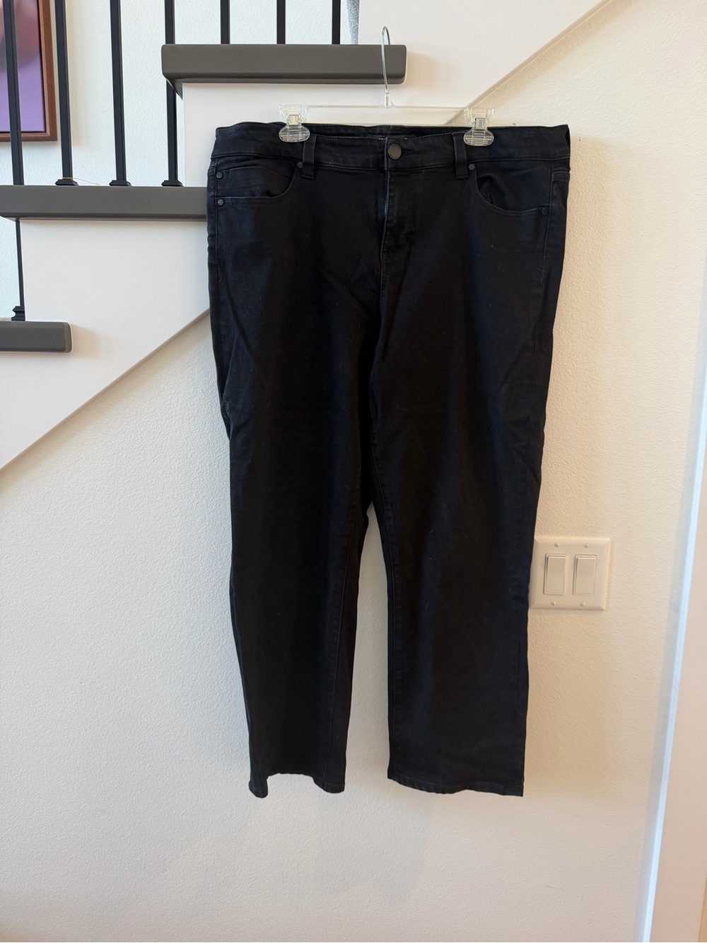 Liverpool Black Straight-Leg Women’s Jeans